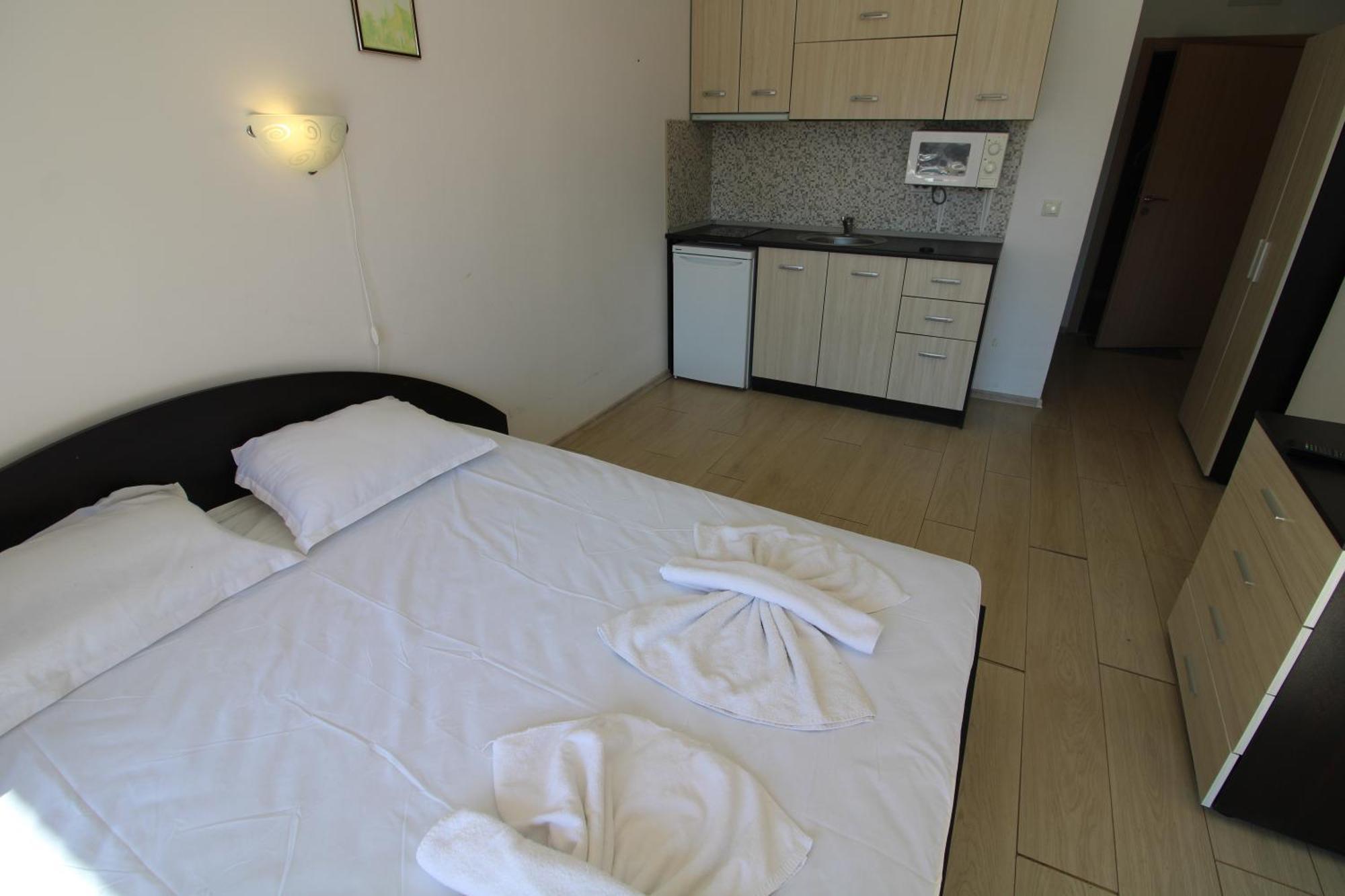Sunny View Central - Menada Apartments Слънчев бряг Стая снимка